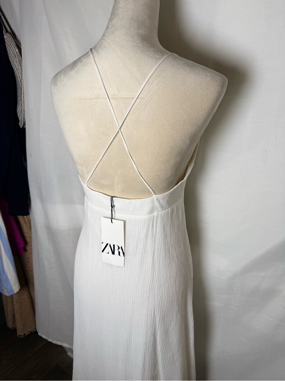Zara White Textured Maxi Dress - Picture 9 of 11